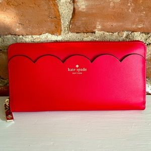 Kate Spade Wallet. Red.